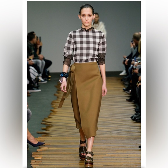 Céline by Checkered Dress size m
Runway Collection - Picture 3 of 12